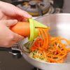 1pc Vegetable Fruit Multifunction Spiral Shredder Peeler Manual Potato Carrot Radish Rotating Grater Kitchen Accessories;  Kitchen Tools